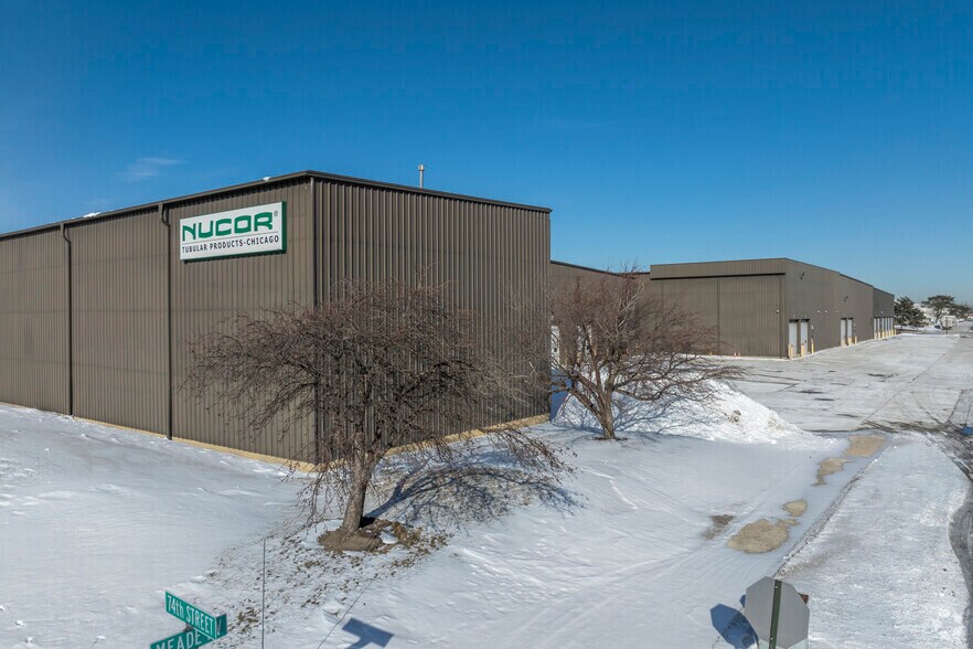 More Photos Of 6226 W 74th St, Bedford Park Manufacturing For Sale
