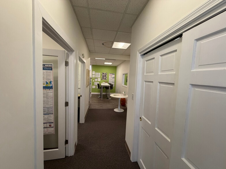 More Photos Of 10 High St, Medford Office For Lease