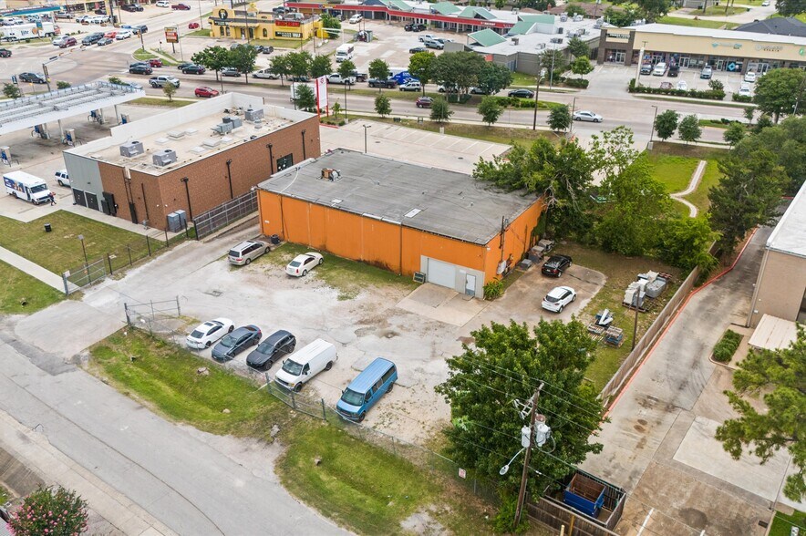 More Photos Of 1440 Cedar Post Ln, Houston Warehouse For Sale