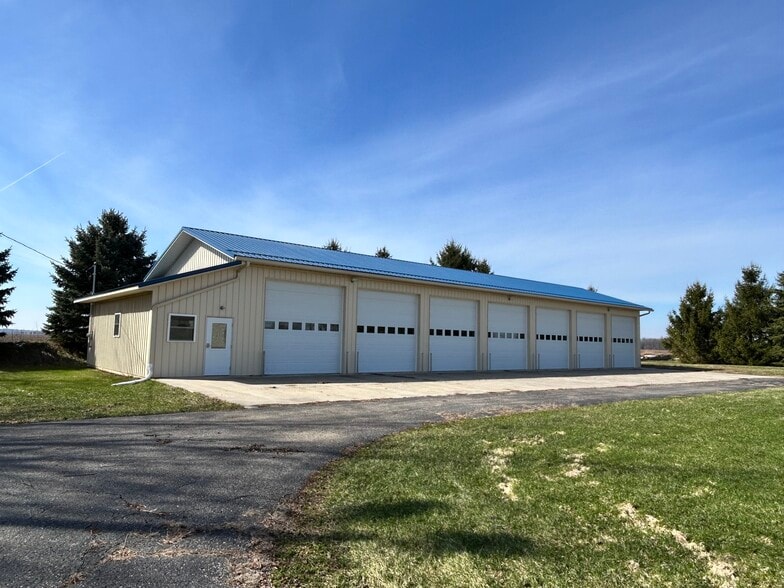 More Photos Of 15096 Us Highway 131 S, Schoolcraft Auto Dealership For Sale