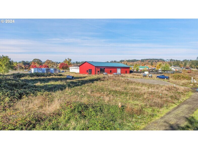 More Photos Of 100 Running Dogs Ln, Saint Helens Specialty For Sale