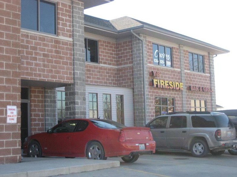 More Photos Of 30 W Highway D, New Melle Storefront Retail Office For Lease