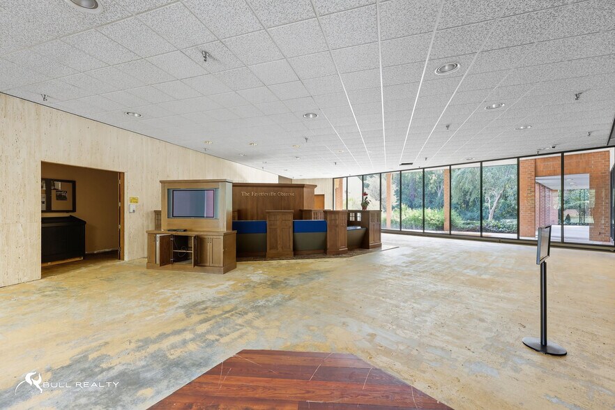 More Photos Of 458 Whitfield St, Fayetteville Manufacturing For Lease