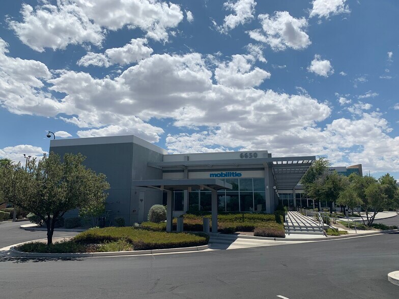 More Photos Of 6650 Via Austi Pky, Las Vegas Office For Lease