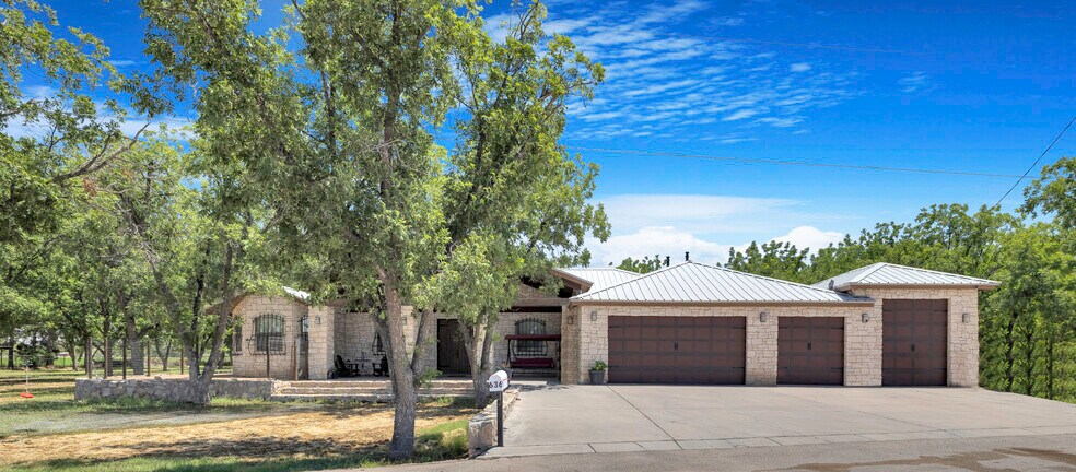 More Photos Of 636 Keagle Rd, Socorro Specialty For Sale