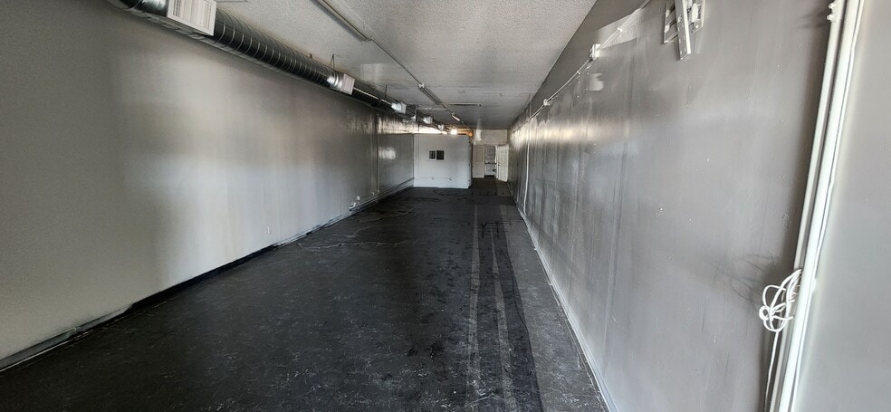 More Photos Of 1137-1149 W Avenue I, Lancaster Storefront Retail Office For Lease