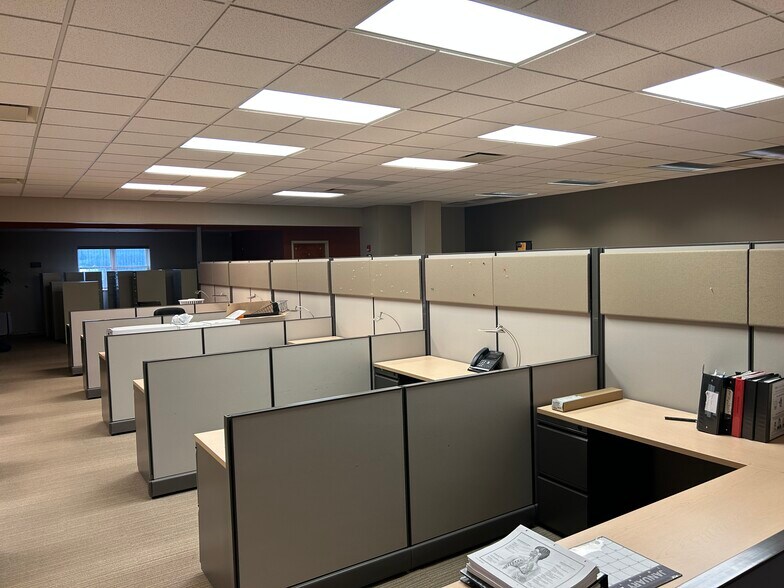 More Photos Of 3684-3688 Dressler Rd NW, Canton Medical For Sale