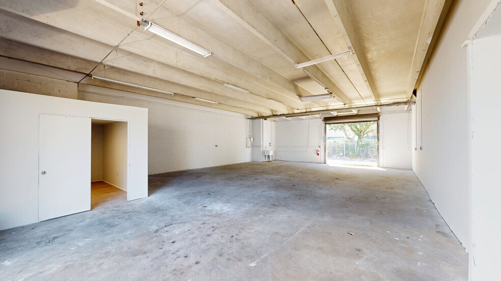 Primary Photo Of 4255 Westroads Dr, Riviera Beach Unknown For Lease