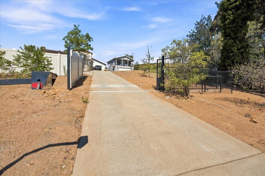 More Photos Of 3860 American Ave, La Mesa Multifamily For Sale