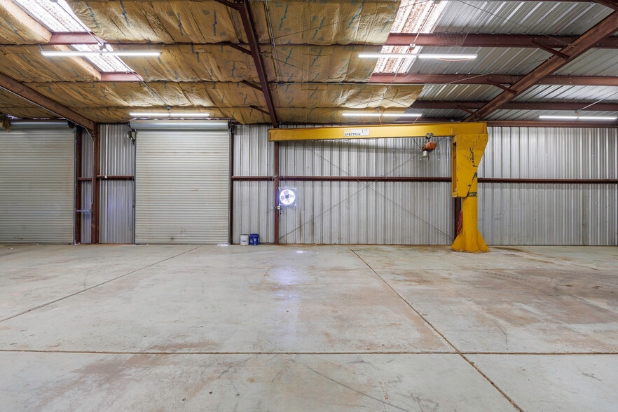 More Photos Of 15051 N Business 79 Hwy, Florence Service For Sale