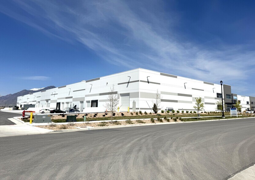 More Photos Of 1950 N Canyon Creek Pkwy, Spanish Fork Unknown For Lease