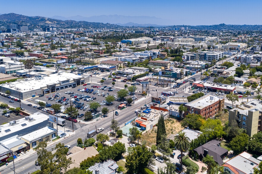 More Photos Of 5818-5820 Melrose Ave, Los Angeles Restaurant For Lease