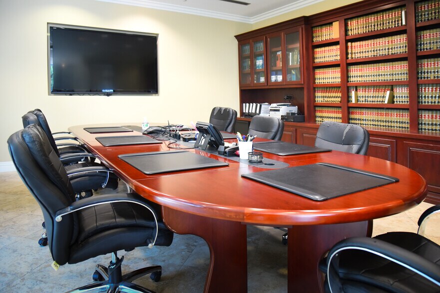 More Photos Of 26023 Acero, Mission Viejo Office For Lease