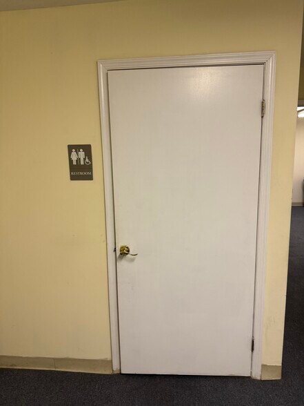 More Photos Of 25367 Lankford Hwy, Onley Light Distribution For Lease