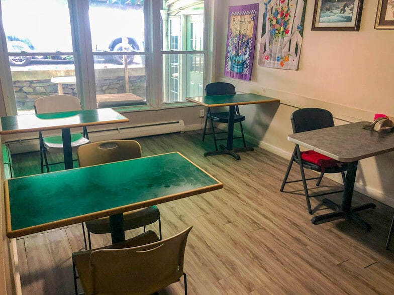 More Photos Of 118-122 S 10th St, Lebanon Congregate Senior Housing For Sale