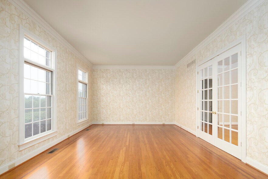 More Photos Of 4664 Lexington Rd, Winchester Specialty For Sale