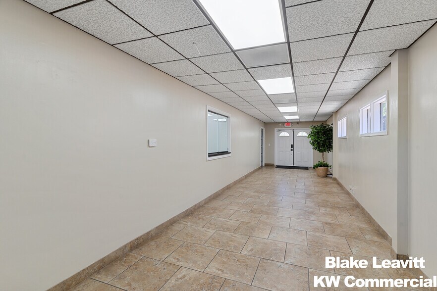 More Photos Of 510 S 9th St, Las Vegas Office For Sale