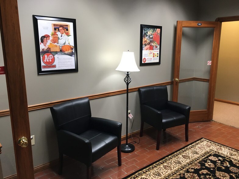 More Photos Of 55 S State Ave, Indianapolis Flex For Sale