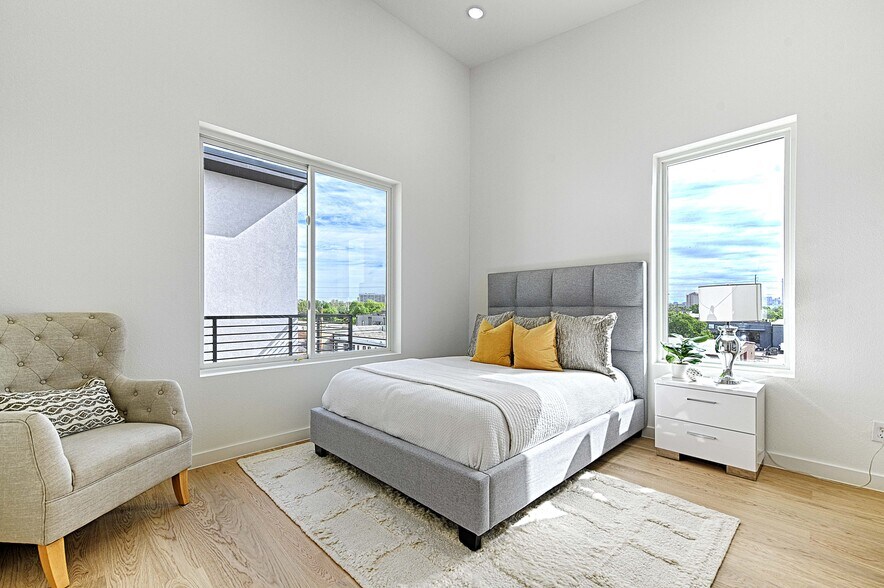 More Photos Of 4739 Gretna St, Dallas Apartments For Sale