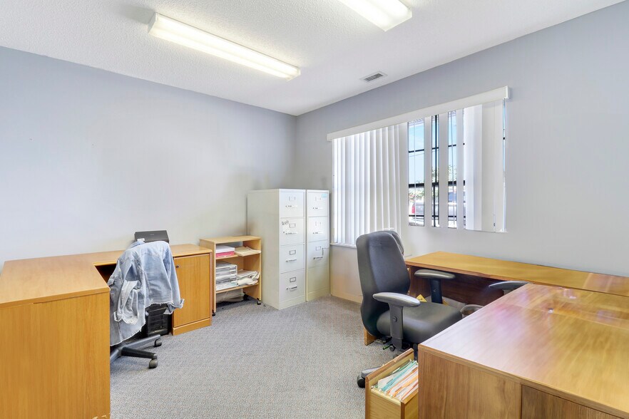 More Photos Of 1791 SE Port St Lucie Blvd, Port Saint Lucie Medical For Sale