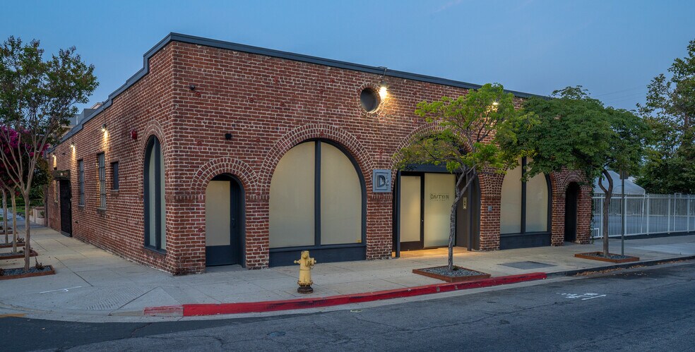 More Photos Of 880 E Broadway, Glendale Loft Creative Space For Sale