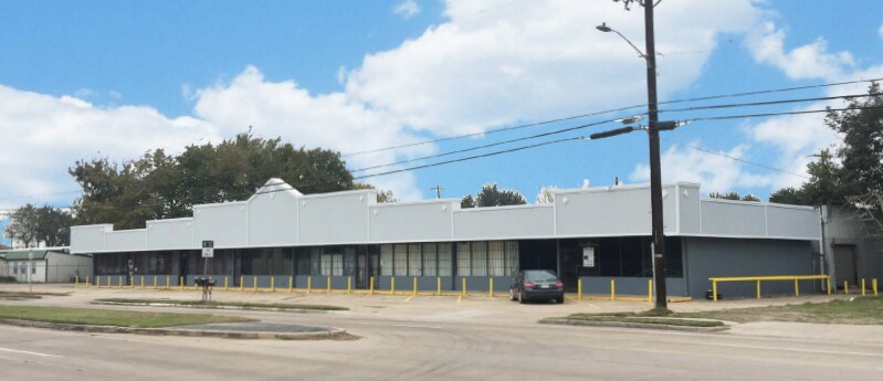 Primary Photo Of 5602-5608 Pinemont Dr, Houston Storefront Retail Office For Lease