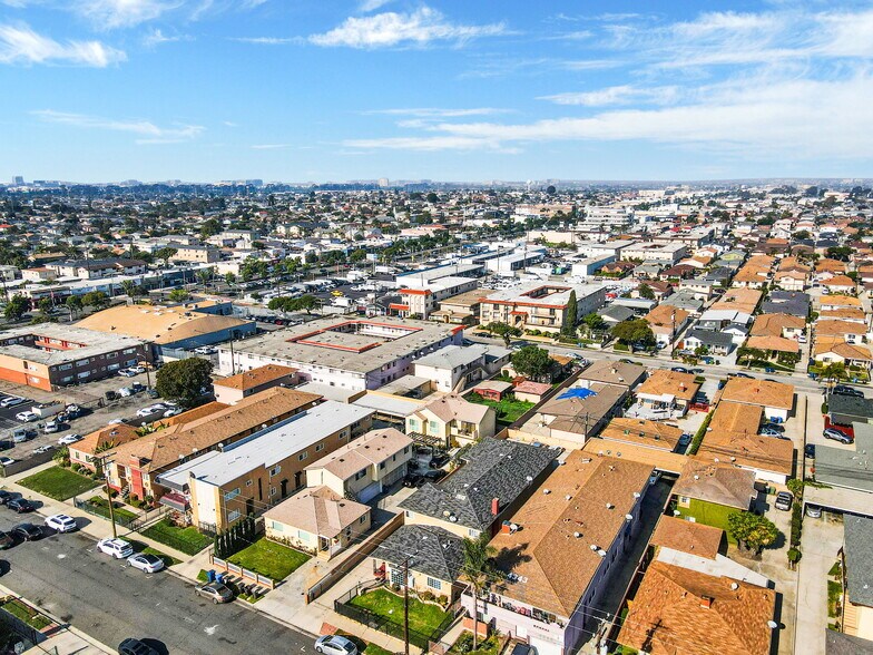 More Photos Of 4351 W 142nd St, Hawthorne Apartments For Sale