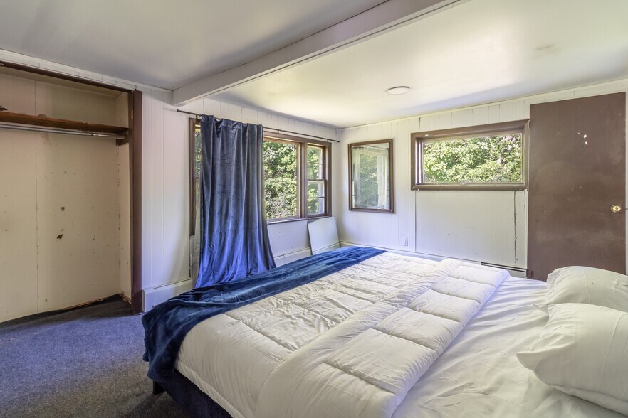 More Photos Of 196 US Route 1, Bucksport Hotel For Sale