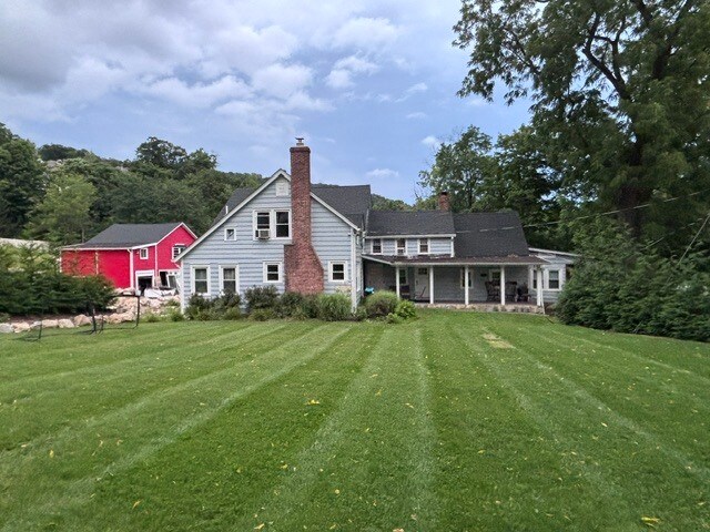 Primary Photo Of 915 Route 9W, Fort Montgomery Apartments For Sale