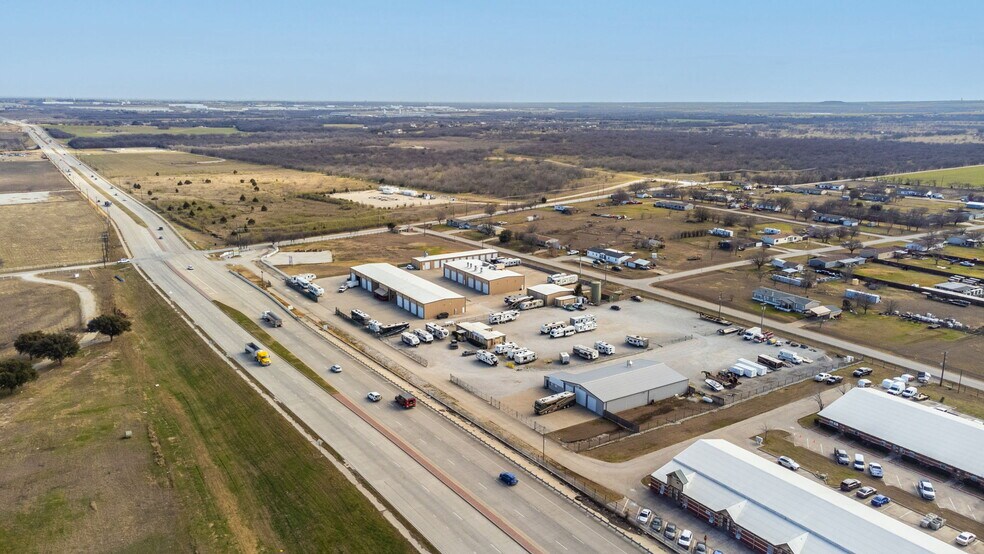 More Photos Of 11525 US-380, Krum Industrial For Lease