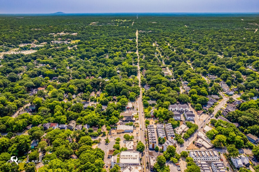 More Photos Of 1336 Glenwood Ave, Atlanta Restaurant For Sale