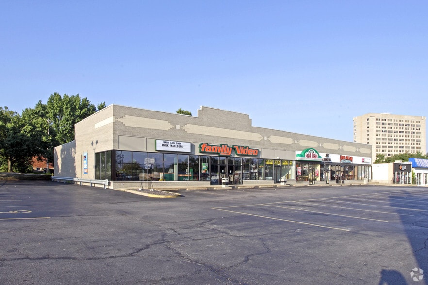 Primary Photo Of 10460-10468 Saint Charles Rock Rd, Saint Ann Freestanding For Lease