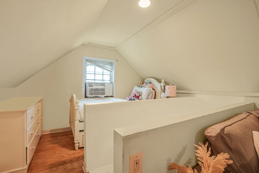 More Photos Of 1000 Stewart Ave, Bethpage Storefront Retail Residential For Sale