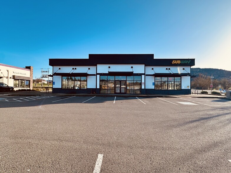 Primary Photo Of 104 Clover Leaf Loop, Sutherlin Storefront For Lease