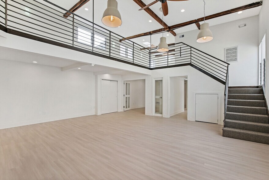 More Photos Of 736 Clementina St, San Francisco Flex For Lease