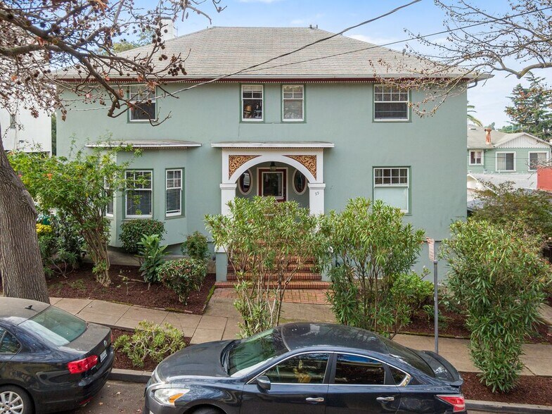 More Photos Of 95 Moss Ave, Oakland Apartments For Sale