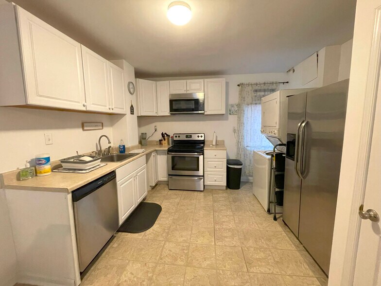 More Photos Of 1110 Cathedral St, Baltimore Storefront Retail Residential For Sale