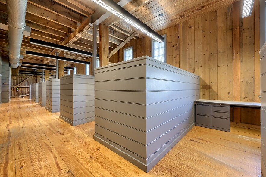 More Photos Of 709 Hartman Station Rd, Lancaster Loft Creative Space For Lease