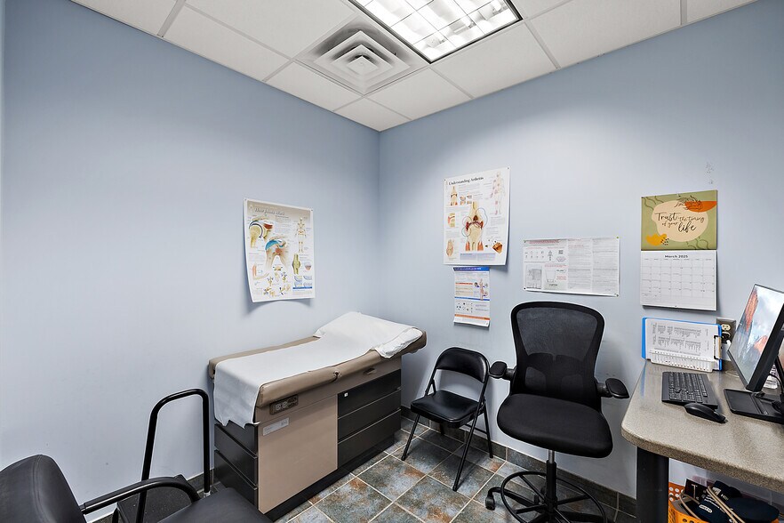 More Photos Of 43303 Schoenherr Rd, Sterling Heights Medical For Sale