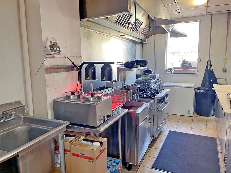 More Photos Of , Litchfield General Retail For Sale