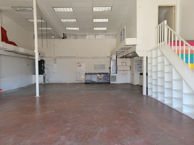 Primary Photo Of 16500 Clay Rd, Houston Storefront For Lease