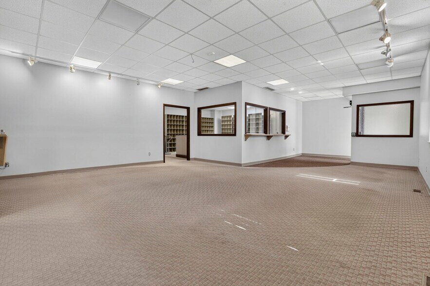 More Photos Of 3900 E Livingston Ave, Columbus Medical For Sale