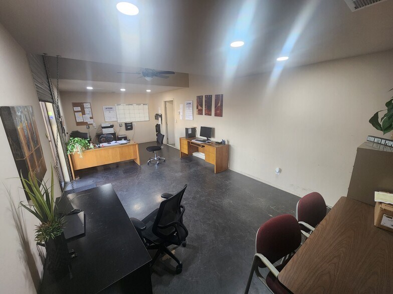 More Photos Of 1125 Sumner St, Bakersfield Manufacturing For Sale