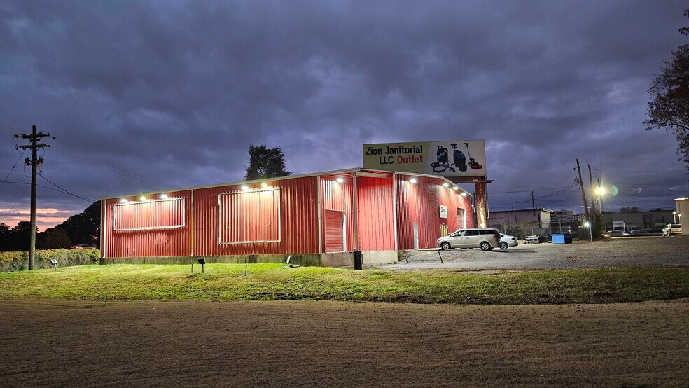 More Photos Of 1740 S Prescott St, Memphis Service For Sale