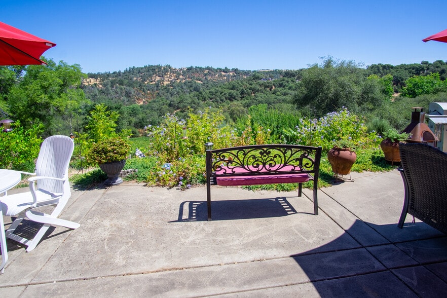 More Photos Of 7071 Ridge Road, Newcastle Winery Vineyard For Sale