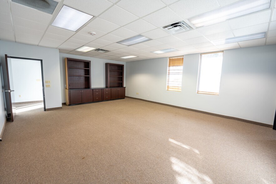 More Photos Of 2225 Avenue J, Arlington Office For Sale