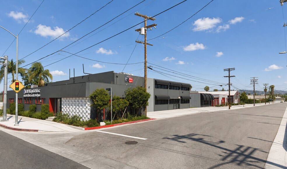 More Photos Of 3361-3363 La Cienega Pl, Los Angeles Research And Development For Lease