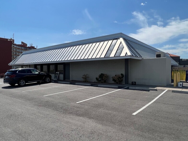 More Photos Of 400 W 48th Ave, Denver Office For Lease