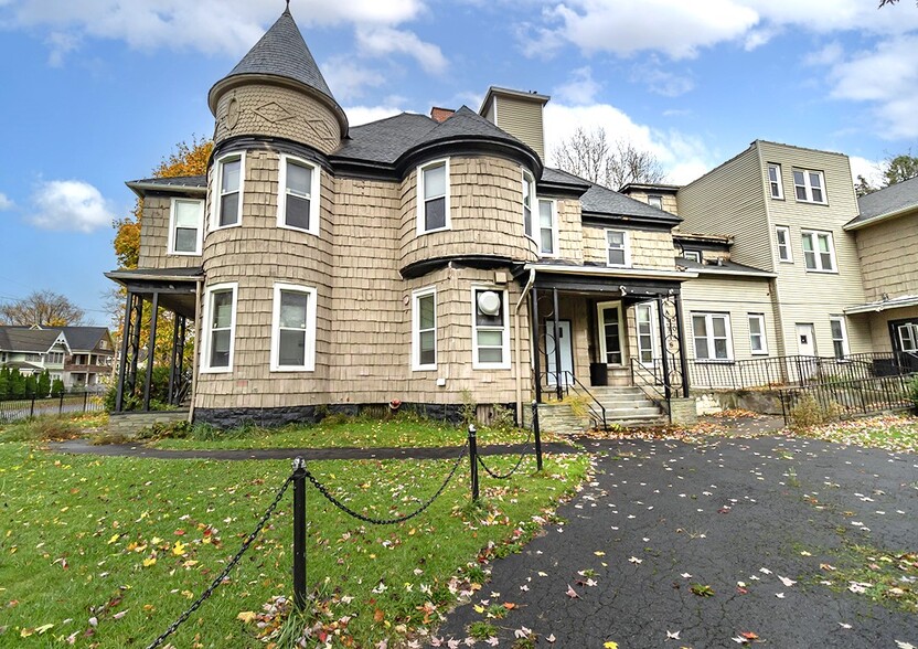 Primary Photo Of 504 Delaware St, Syracuse Medical For Sale