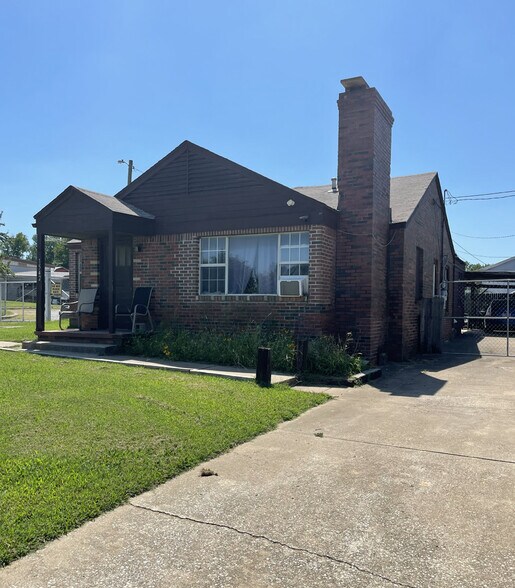 More Photos Of 1540 N Yale Ave, Tulsa Self Storage For Sale